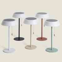 LED Solar Tischleuchte Kabellose 1,2W Metall | Warmweiß Außenbereich mit USB-C